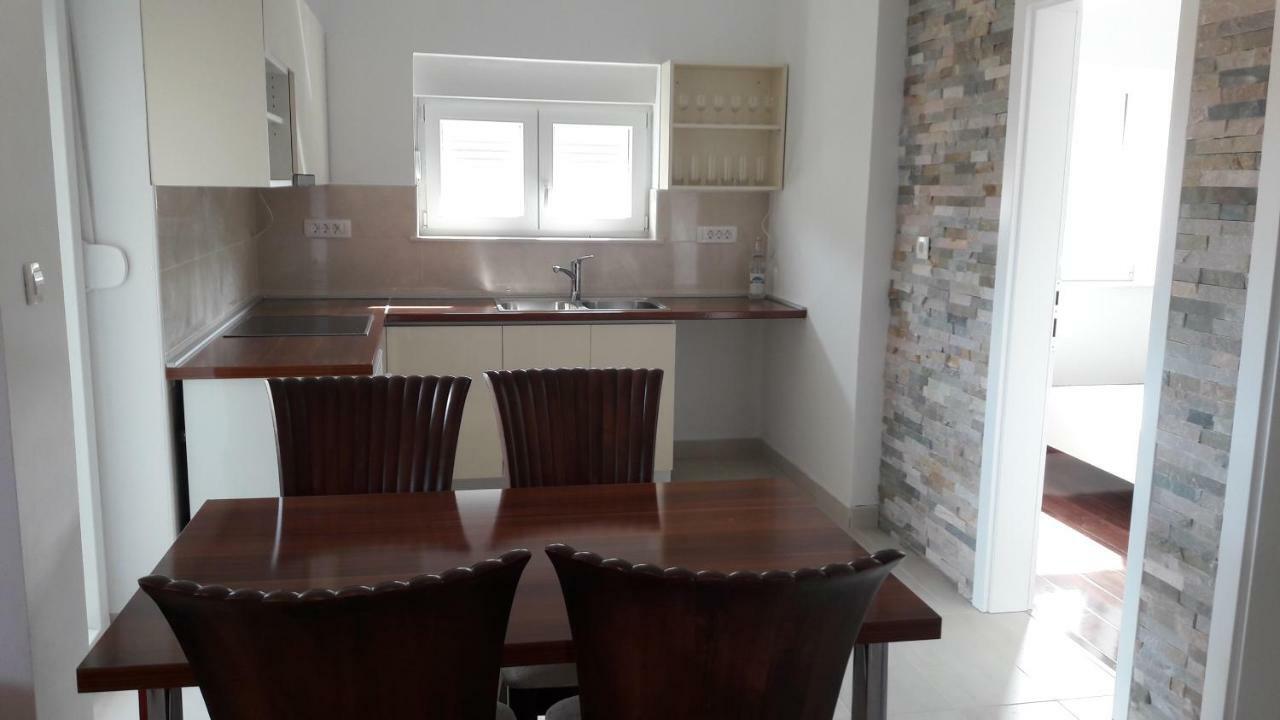 Apartments Mia Bilo Podgreben Luaran gambar