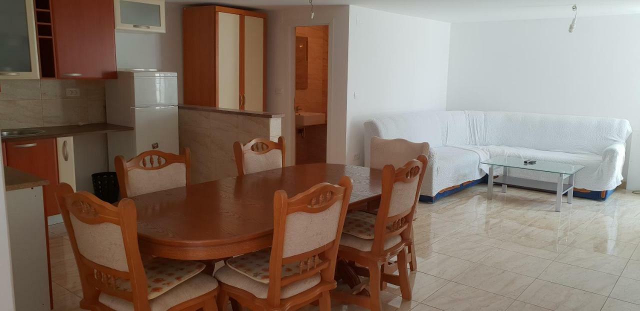 Apartments Mia Bilo Podgreben Luaran gambar